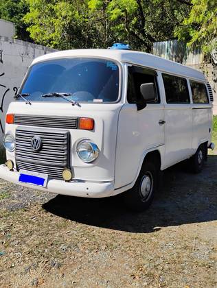 VOLKSWAGEN KOMBI 1.4 MI STD 8V FLEX 4P MANUAL VOLKSWAGEN KOMBI 1.4 MI STD 8V FLEX 4P MANUAL
